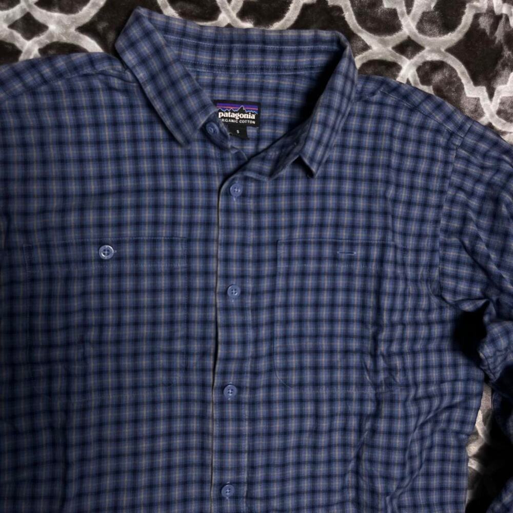 Patagonia Button Up Shirt Men's Small Blue Plaid Lightweight Flannel Organic
